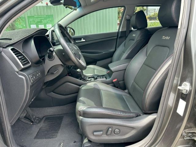 Hyundai Tucson  第9張相片