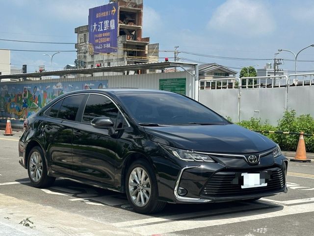 2021 ALTIS 豪華  黑色  第3張相片