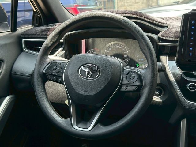 2021 TOYOTA CROSS 黑色  第11張相片
