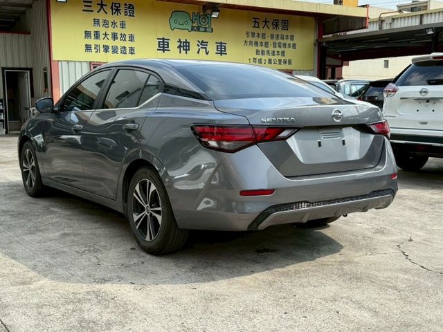 Nissan Sentra  第3張相片