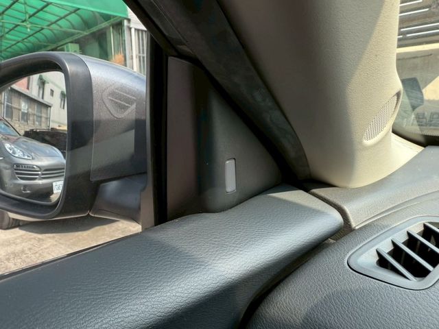 Nissan Sentra  第8張相片