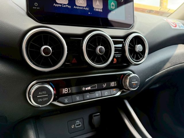 Nissan Sentra  第12張相片