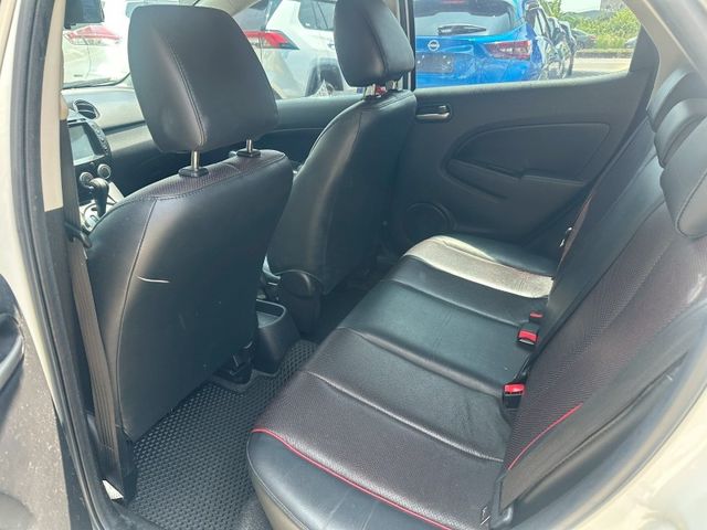Mazda Mazda2  第4張相片