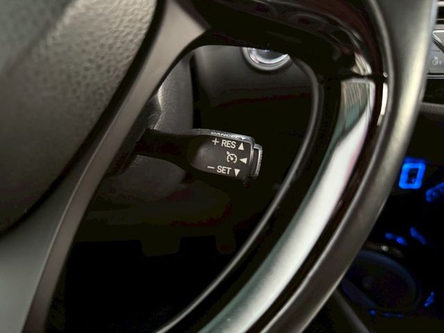 Toyota C-HR  第9張相片