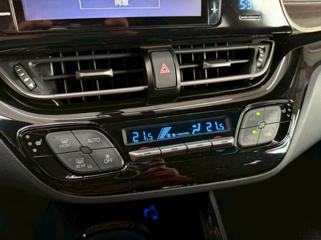 Toyota C-HR  第12張相片