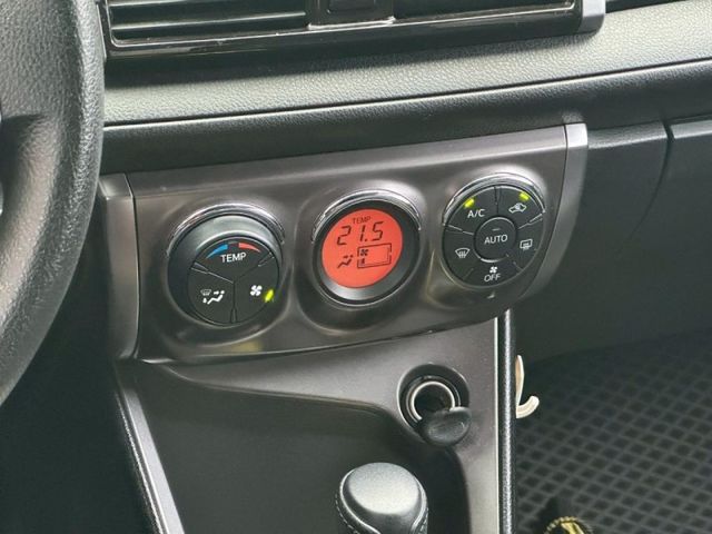 Toyota Yaris  第13張相片