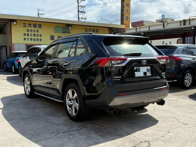 Toyota RAV4  第2張相片