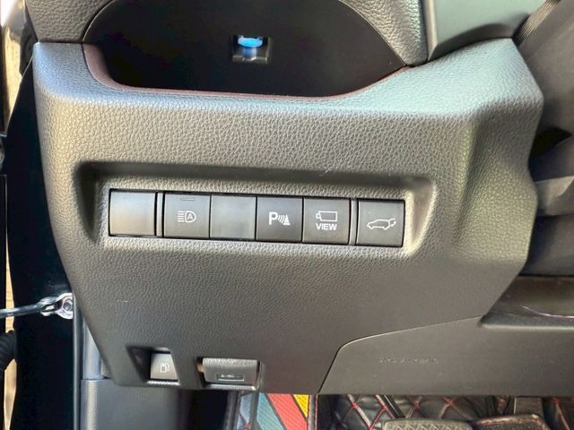 Toyota RAV4  第9張相片