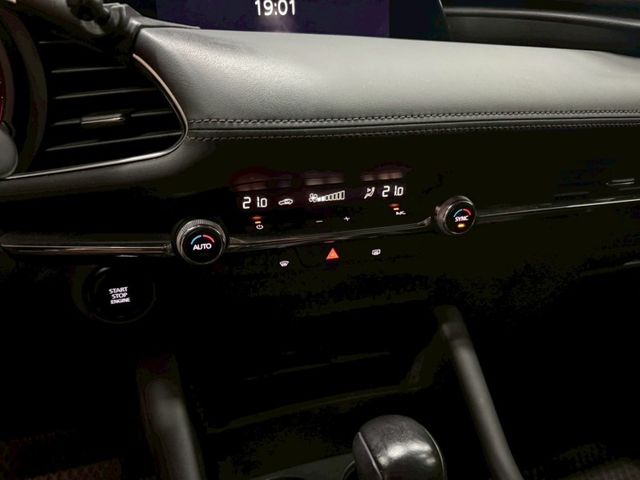 Mazda Mazda3  第12張相片