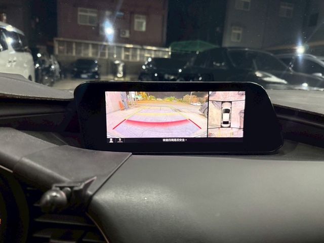 Mazda Mazda3  第13張相片