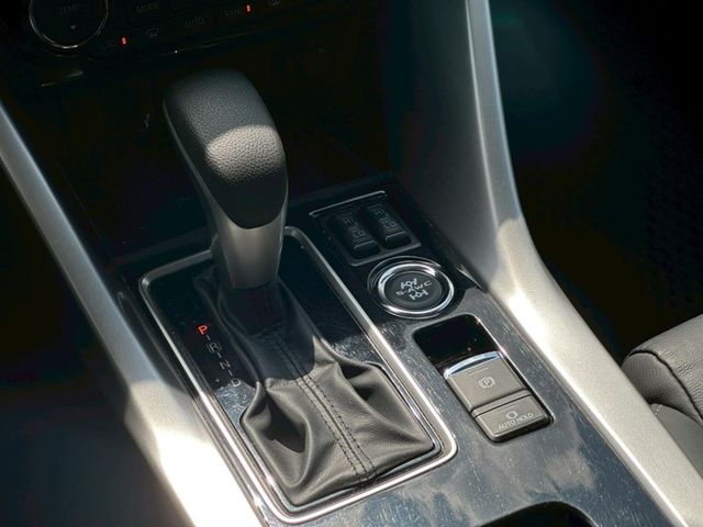 Mitsubishi Eclipse Cross  第13張相片