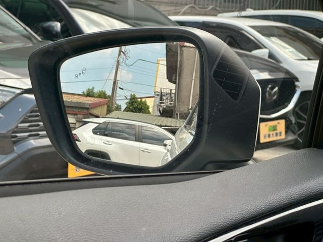 Mitsubishi Eclipse Cross  第18張相片