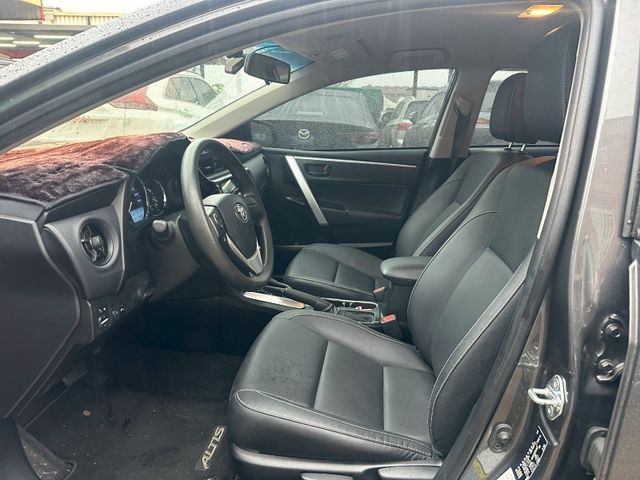 Toyota ALTIS  第7張相片