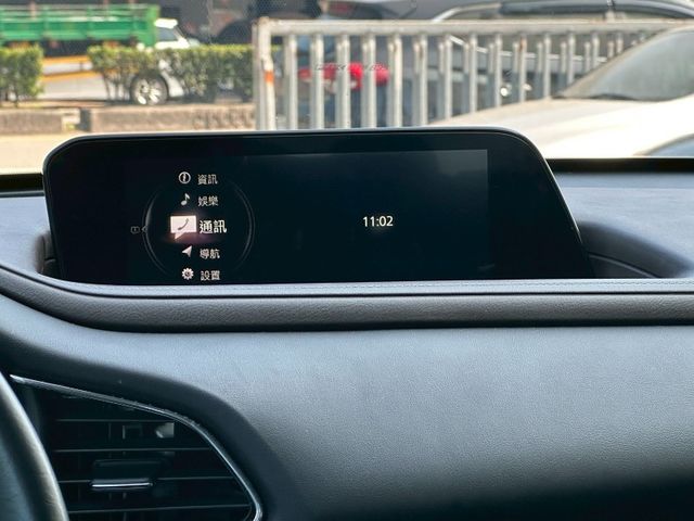 2021 CX30 旗艦進化 灰色  第14張相片