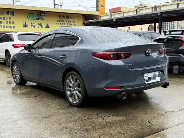 Mazda Mazda3  第2張相片