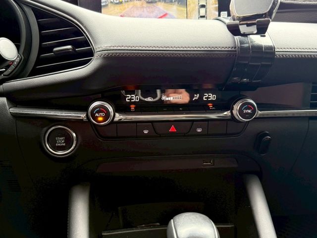 Mazda Mazda3  第13張相片