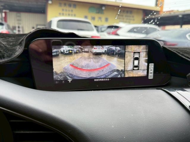 Mazda Mazda3  第14張相片