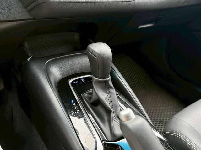 豪華版/低里程/ACC/免鑰摸門/CP值  第12張相片