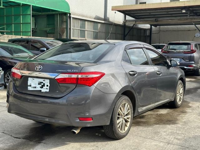 Toyota ALTIS  第2張相片