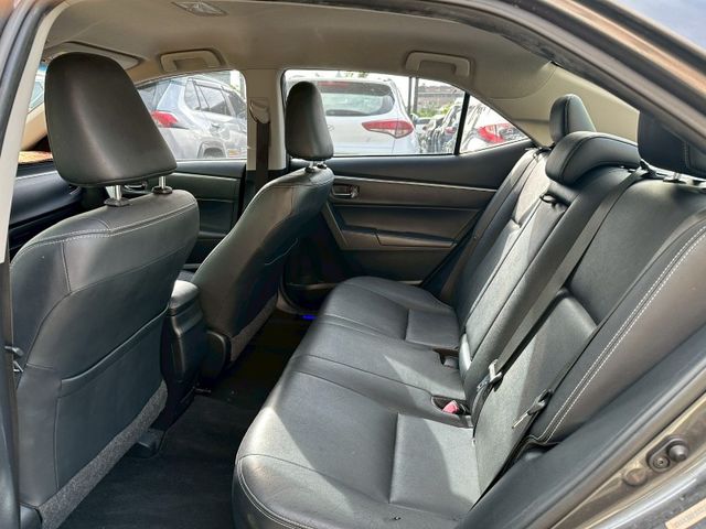 Toyota ALTIS  第5張相片