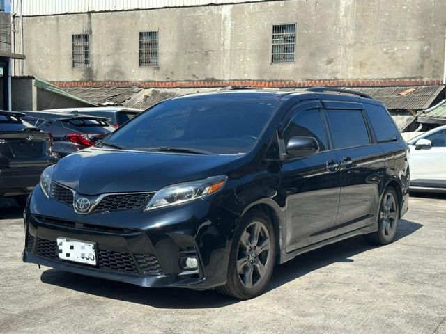 Toyota Sienna  第2張相片