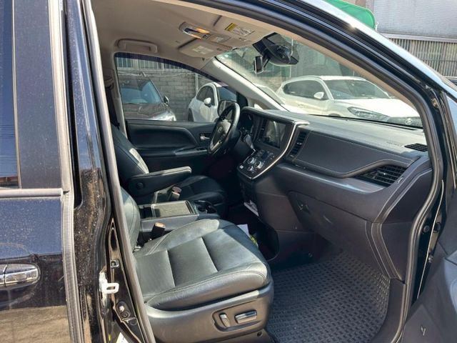 Toyota Sienna  第11張相片