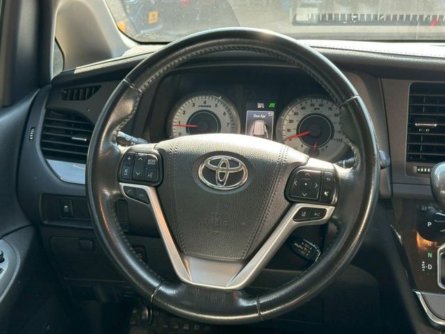 Toyota Sienna  第13張相片