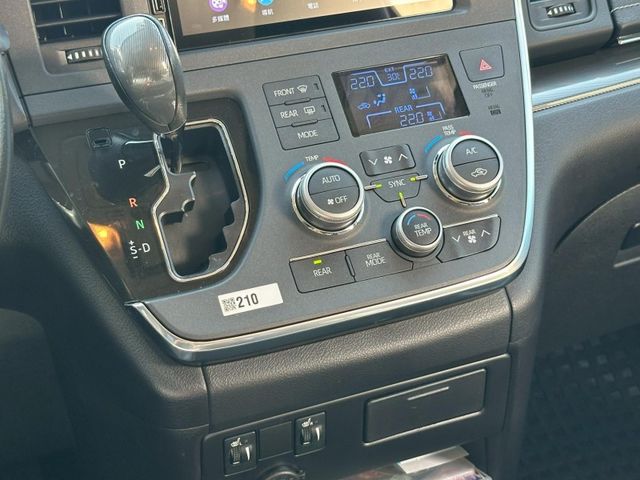 Toyota Sienna  第16張相片