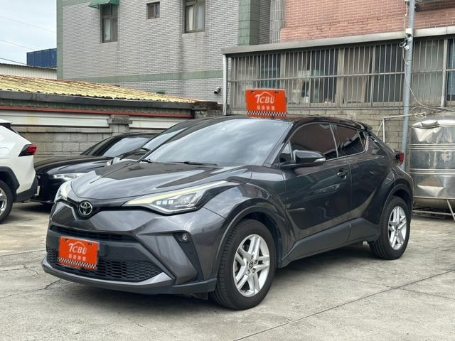 Toyota C-HR  第1張相片
