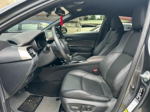 Toyota C-HR  第5張相片