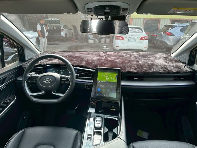 Hyundai Custin  第12張相片