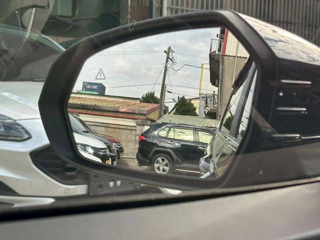 Hyundai Custin  第19張相片