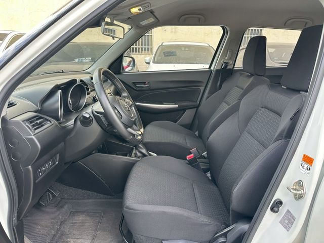 Suzuki SWIFT  第12張相片