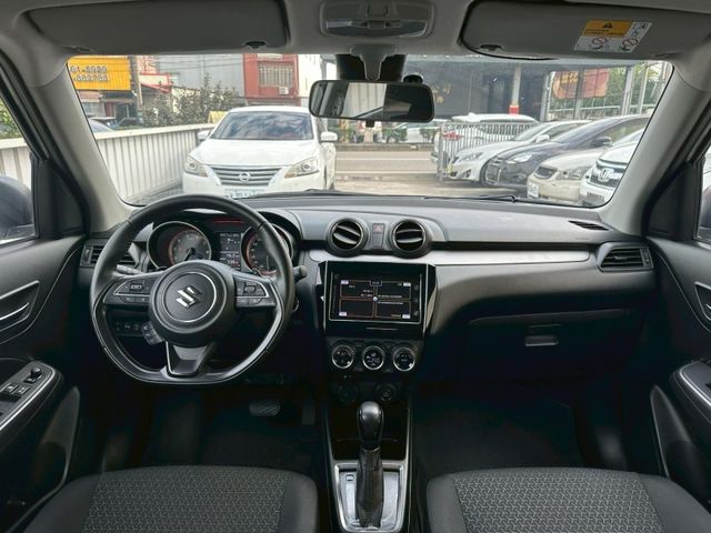 Suzuki SWIFT  第13張相片