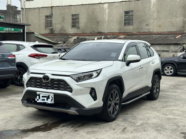 Toyota RAV4  第6張相片