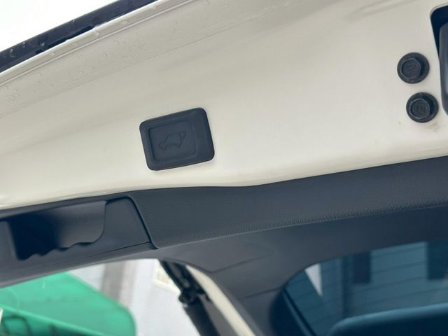 Toyota RAV4  第10張相片