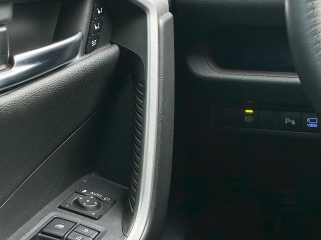 Toyota RAV4  第17張相片