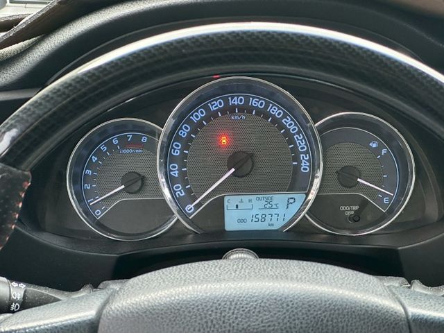 Toyota ALTIS  第14張相片