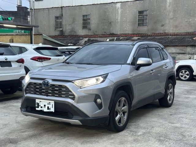 Toyota RAV4  第6張相片