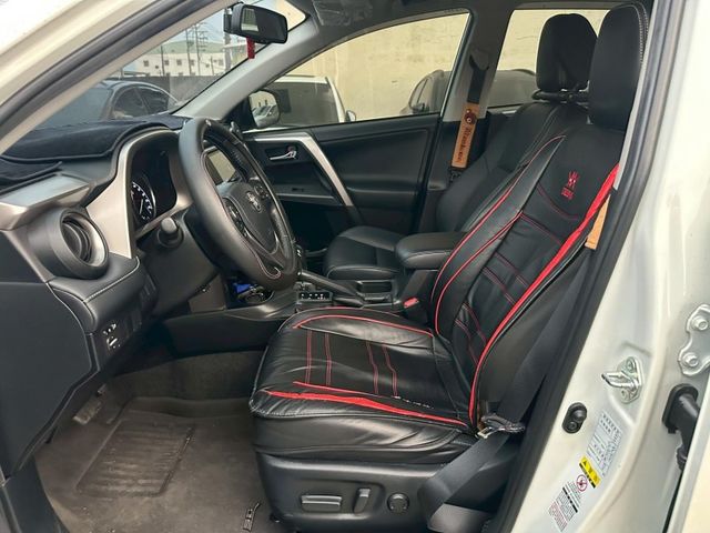 Toyota RAV4  第10張相片