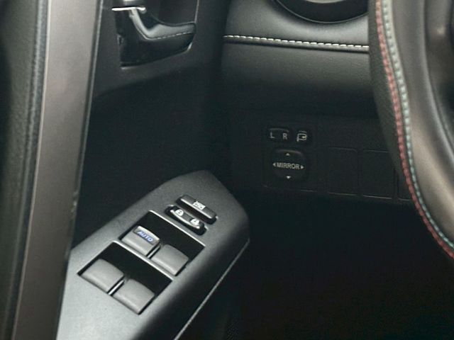 Toyota RAV4  第14張相片