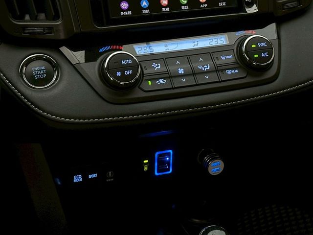 Toyota RAV4  第16張相片