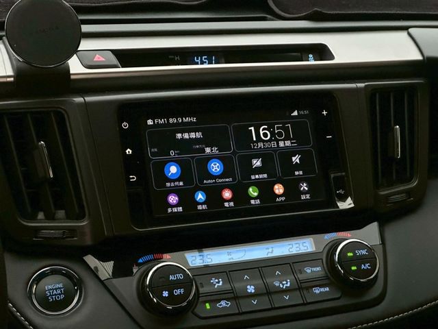 Toyota RAV4  第17張相片