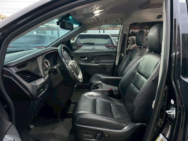 Toyota Sienna  第12張相片