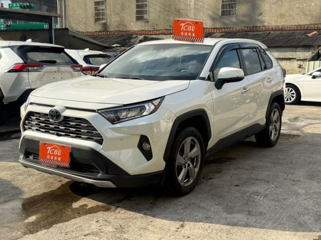 Toyota RAV4  第4張相片