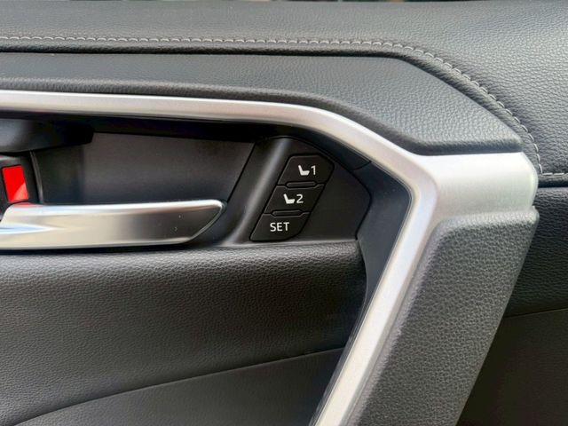 Toyota RAV4  第10張相片