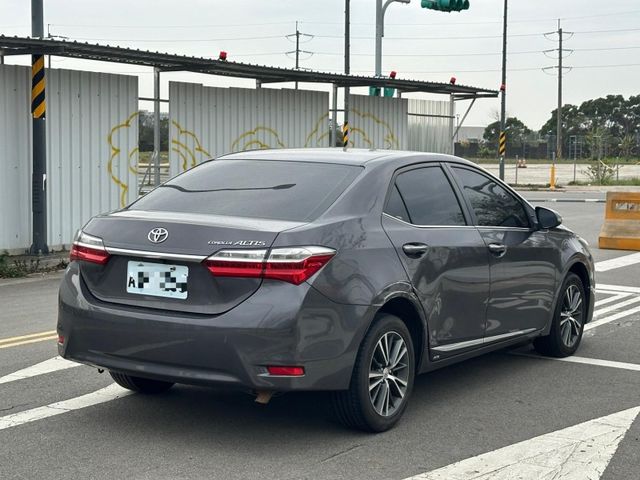 Toyota ALTIS  第7張相片