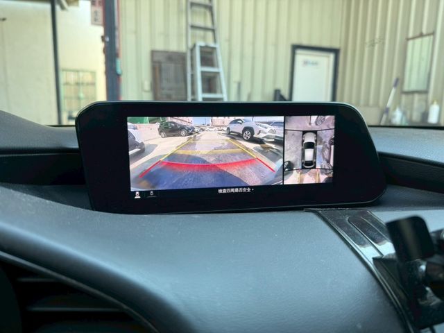 Mazda Mazda3  第15張相片