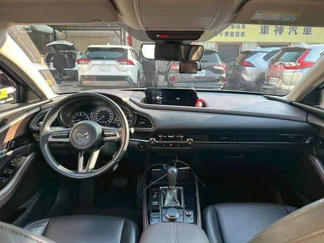 Mazda CX-30  第13張相片