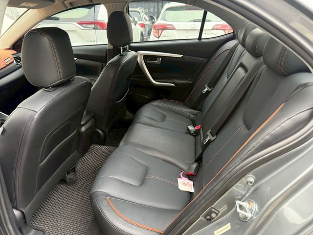 Mitsubishi Lancer  第9張相片